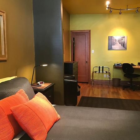 A La Carte Bed & Breakfast Montréal Eksteriør bilde